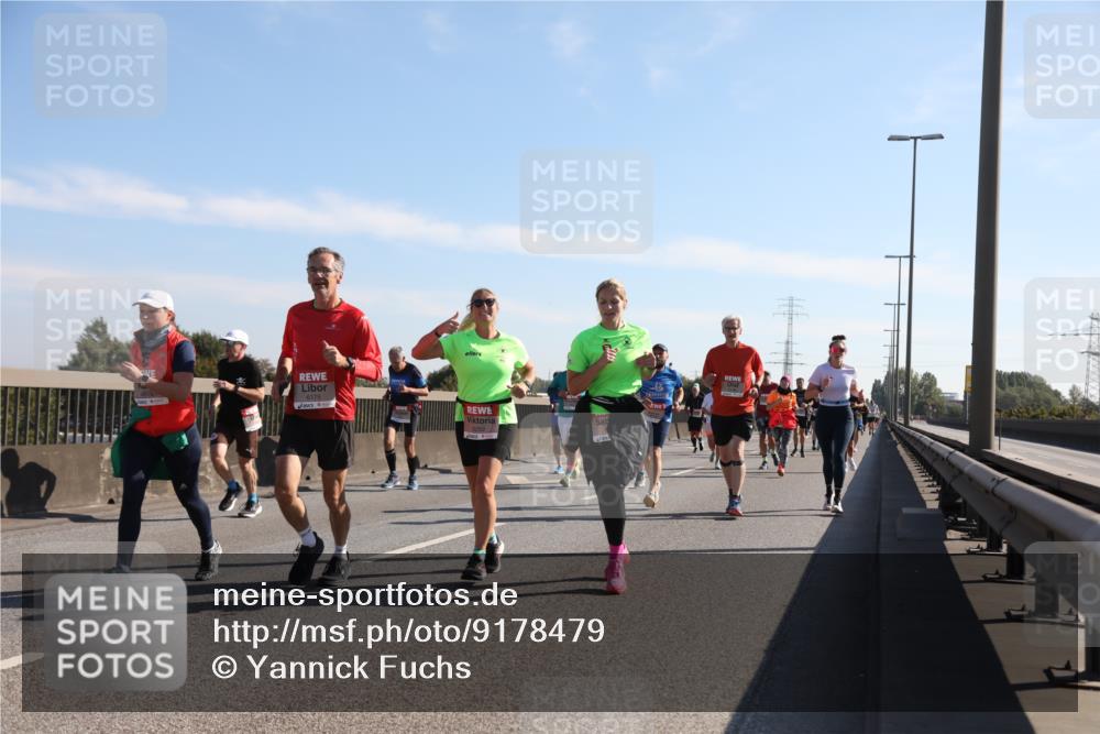03.10.2025 - Köhlbrandbrückenlauf Yannick Fuchs http://msf.ph/oto/9178479 03.10.2025 11:17:57 Position 3 6175 meine-sportfotos.de