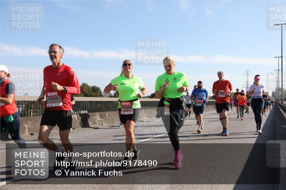 03.10.2025 - Köhlbrandbrückenlauf Yannick Fuchs http://msf.ph/oto/9178490 03.10.2025 11:17:57 Position 3 6175, 6252 meine-sportfotos.de
