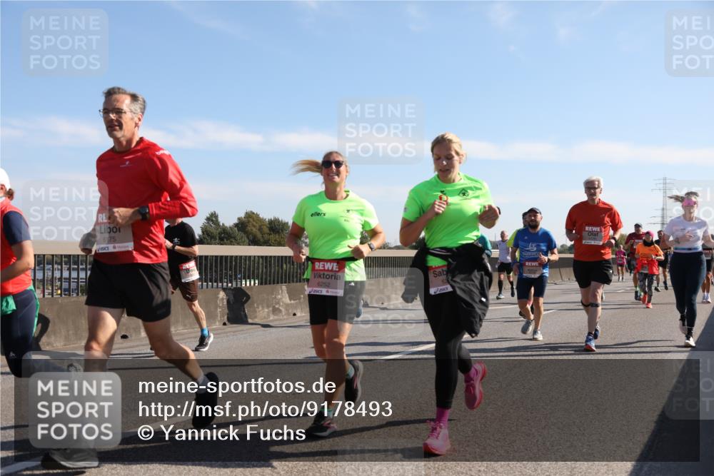 03.10.2025 - Köhlbrandbrückenlauf Yannick Fuchs http://msf.ph/oto/9178493 03.10.2025 11:17:58 Position 3 6175, 6252 meine-sportfotos.de