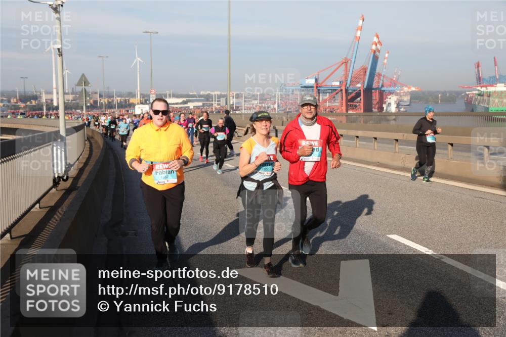 03.10.2025 - Köhlbrandbrückenlauf Yannick Fuchs http://msf.ph/oto/9178510 03.10.2025 08:50:15 Position 2 1667, 1650 meine-sportfotos.de