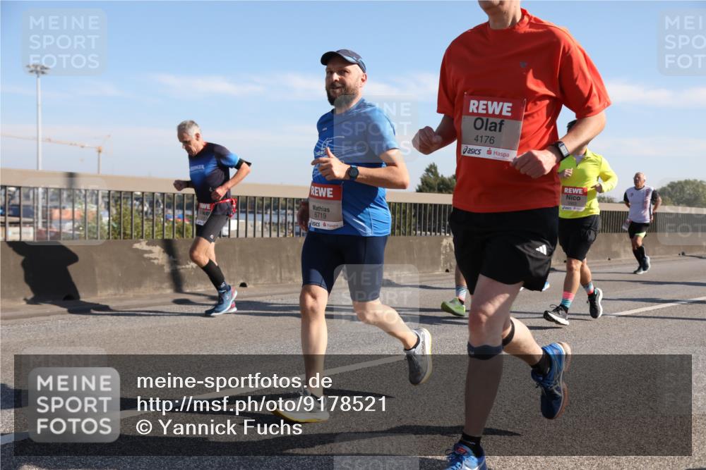 03.10.2025 - Köhlbrandbrückenlauf Yannick Fuchs http://msf.ph/oto/9178521 03.10.2025 11:18:00 Position 3 6719, 4176 meine-sportfotos.de