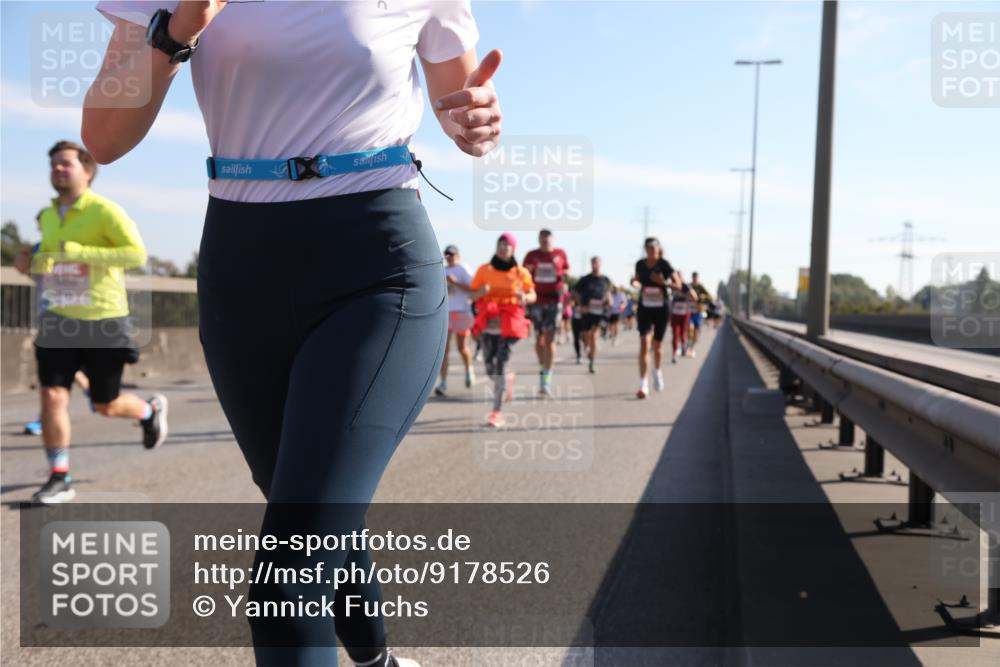 03.10.2025 - Köhlbrandbrückenlauf Yannick Fuchs http://msf.ph/oto/9178526 03.10.2025 11:18:00 Position 3  meine-sportfotos.de