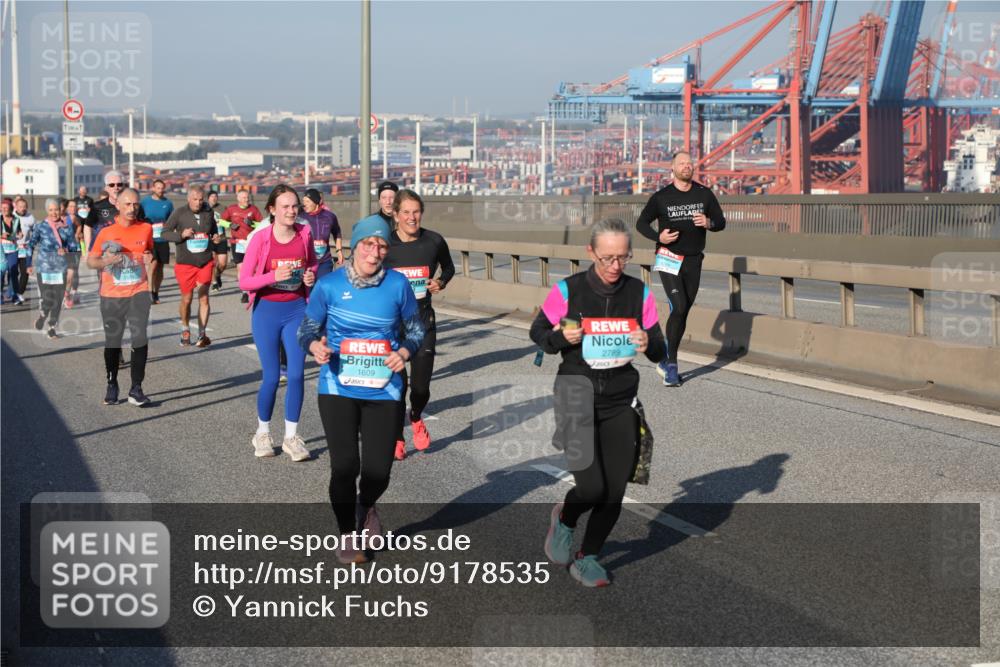 03.10.2025 - Köhlbrandbrückenlauf Yannick Fuchs http://msf.ph/oto/9178535 03.10.2025 08:50:17 Position 2 1609, 2789 meine-sportfotos.de