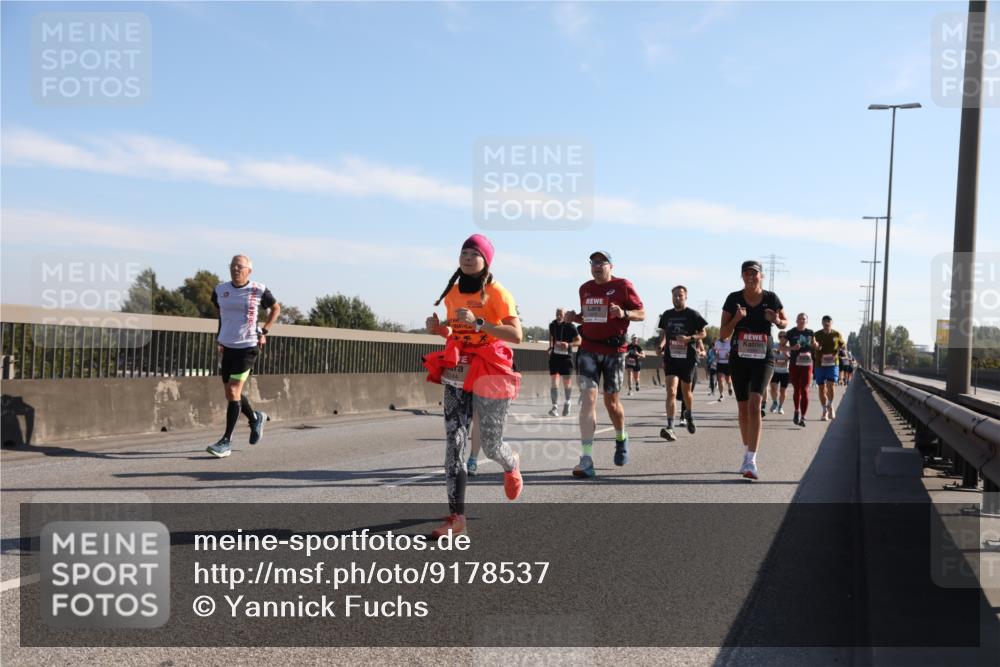03.10.2025 - Köhlbrandbrückenlauf Yannick Fuchs http://msf.ph/oto/9178537 03.10.2025 11:18:01 Position 3  meine-sportfotos.de