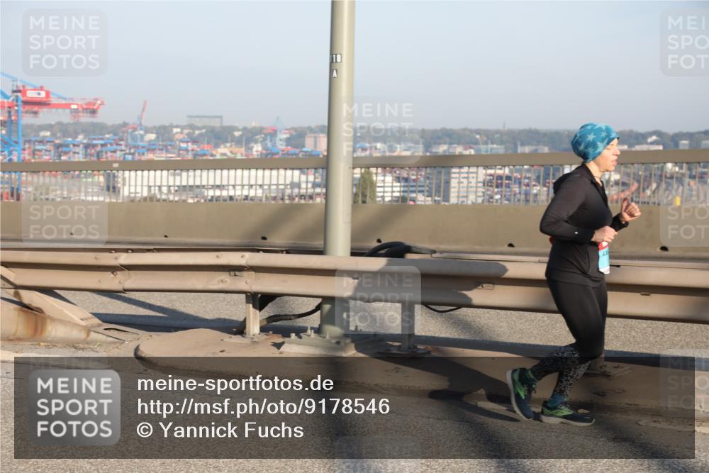 03.10.2025 - Köhlbrandbrückenlauf Yannick Fuchs http://msf.ph/oto/9178546 03.10.2025 08:50:19 Position 2 118 meine-sportfotos.de
