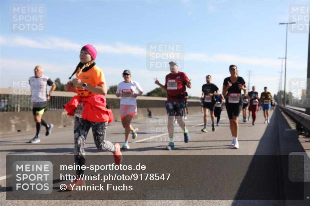 03.10.2025 - Köhlbrandbrückenlauf Yannick Fuchs http://msf.ph/oto/9178547 03.10.2025 11:18:02 Position 3  meine-sportfotos.de