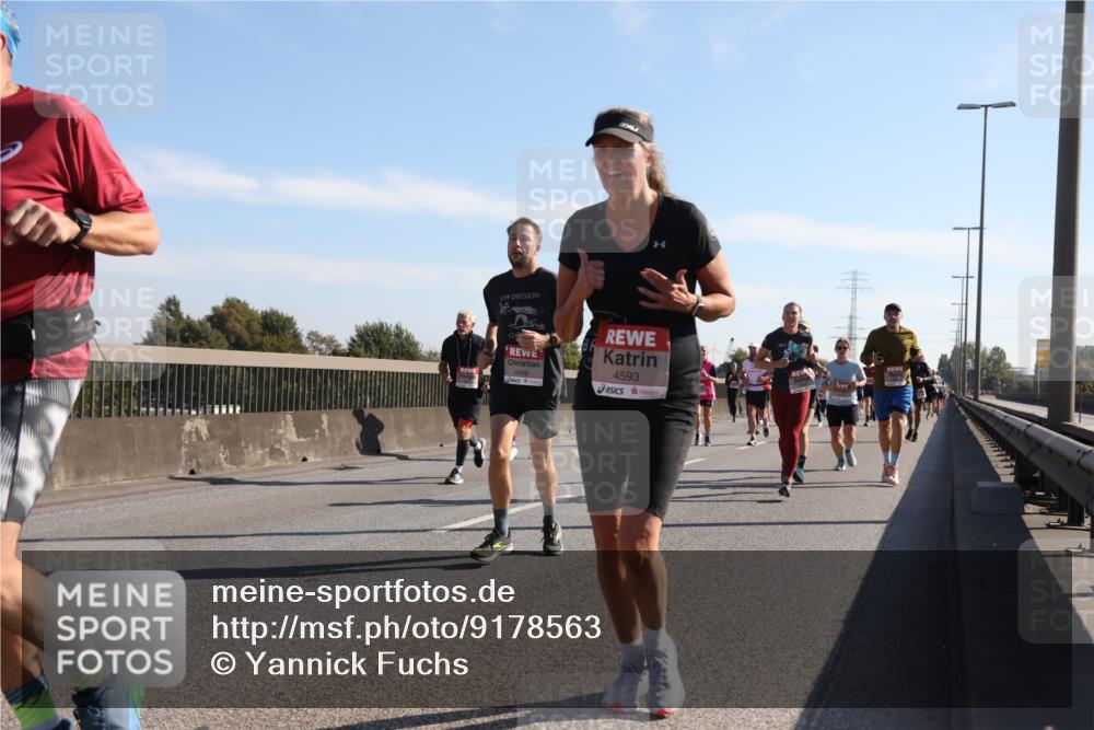 03.10.2025 - Köhlbrandbrückenlauf Yannick Fuchs http://msf.ph/oto/9178563 03.10.2025 11:18:04 Position 3 4593 meine-sportfotos.de