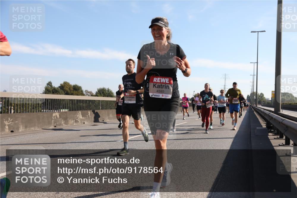 03.10.2025 - Köhlbrandbrückenlauf Yannick Fuchs http://msf.ph/oto/9178564 03.10.2025 11:18:04 Position 3 4588, 4593 meine-sportfotos.de