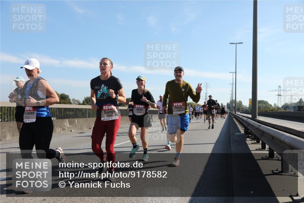 03.10.2025 - Köhlbrandbrückenlauf Yannick Fuchs http://msf.ph/oto/9178582 03.10.2025 11:18:06 Position 3 6512, 4641, 4794, 4806 meine-sportfotos.de