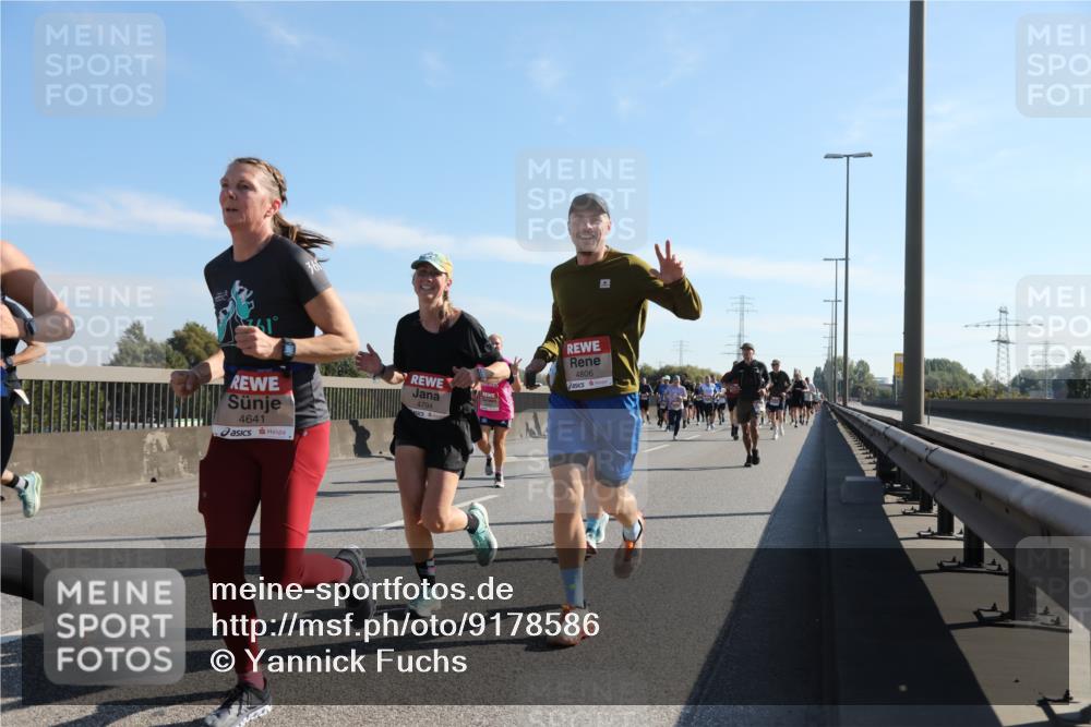 03.10.2025 - Köhlbrandbrückenlauf Yannick Fuchs http://msf.ph/oto/9178586 03.10.2025 11:18:06 Position 3 4641, 36, 4794, 4806 meine-sportfotos.de
