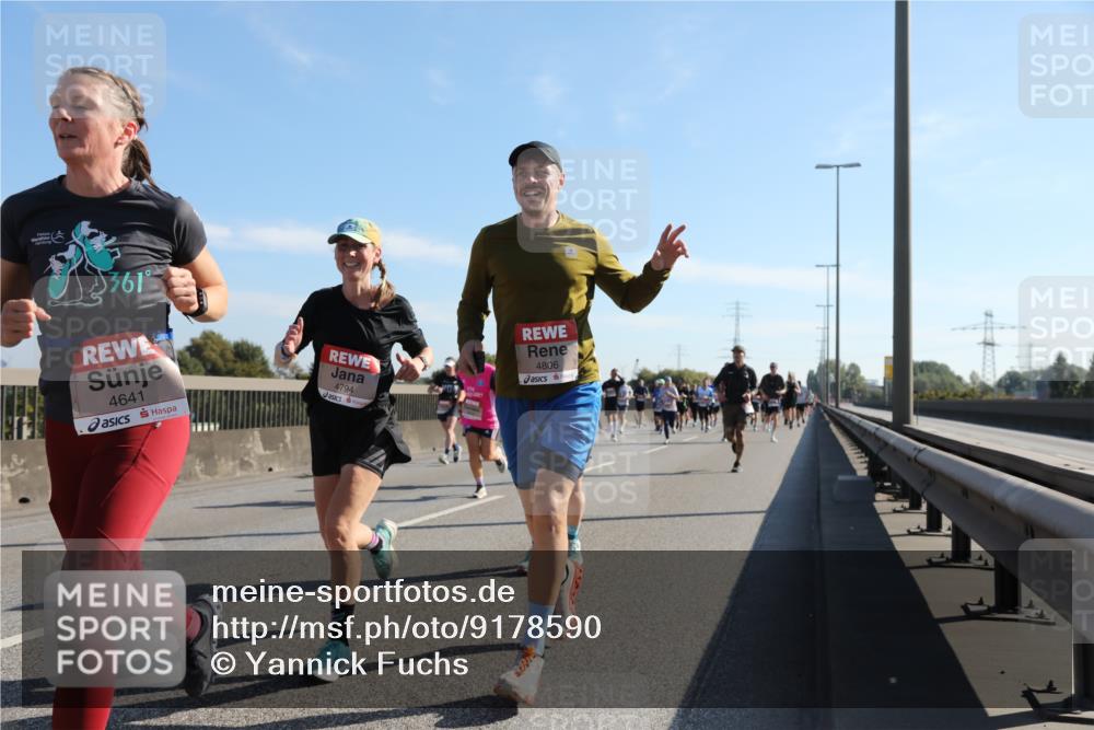 03.10.2025 - Köhlbrandbrückenlauf Yannick Fuchs http://msf.ph/oto/9178590 03.10.2025 11:18:07 Position 3 361, 4641, 4794, 4806 meine-sportfotos.de