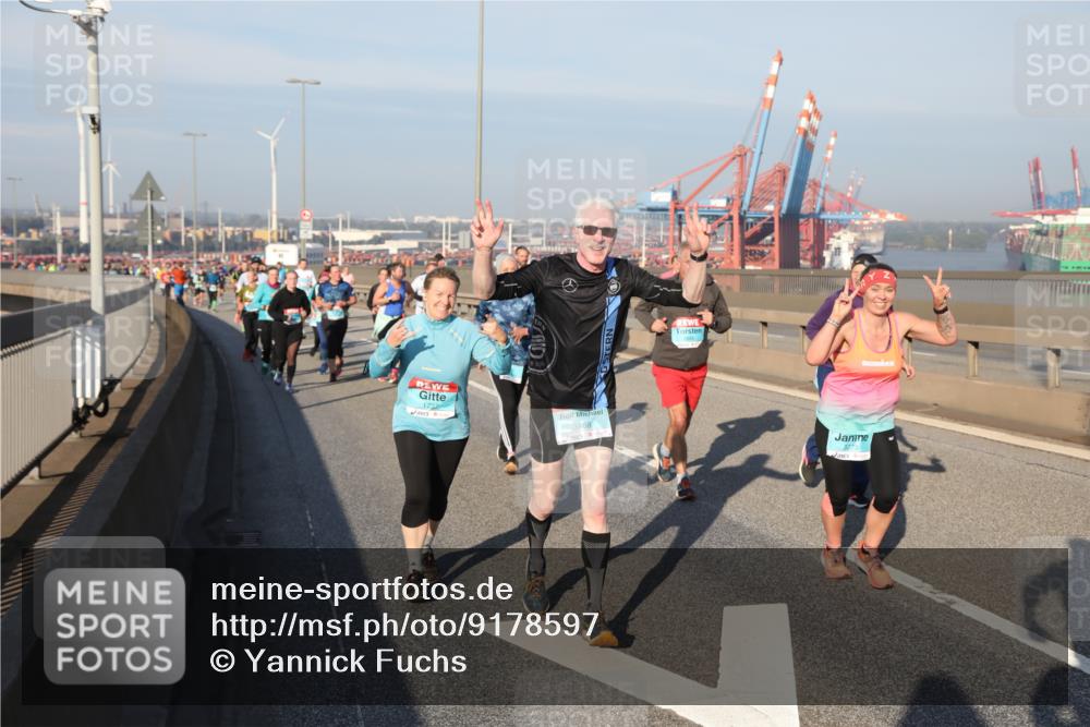 03.10.2025 - Köhlbrandbrückenlauf Yannick Fuchs http://msf.ph/oto/9178597 03.10.2025 08:50:24 Position 2 1732, 3468, 3273 meine-sportfotos.de