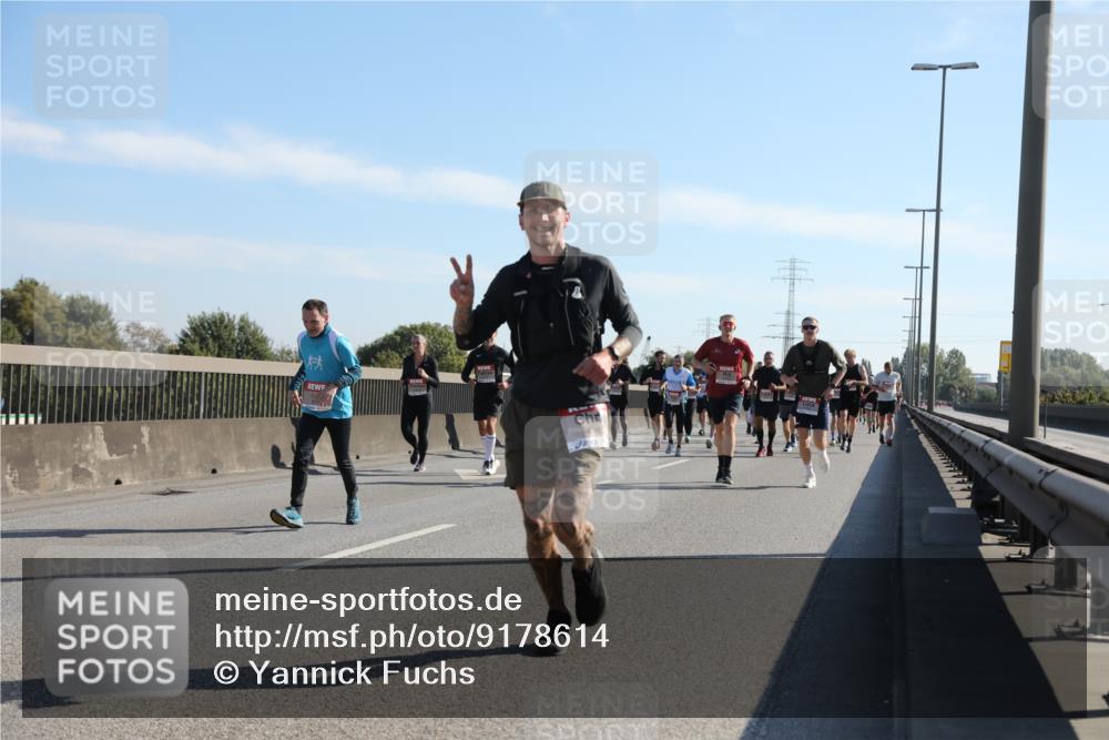 03.10.2025 - Köhlbrandbrückenlauf Yannick Fuchs http://msf.ph/oto/9178614 03.10.2025 11:18:09 Position 3 4995 meine-sportfotos.de