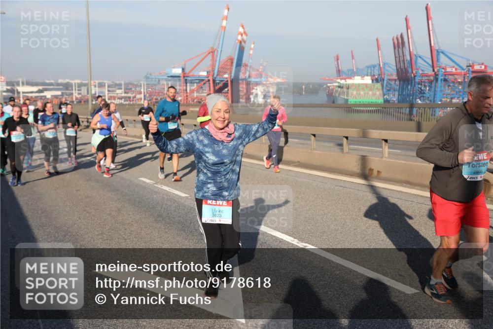 03.10.2025 - Köhlbrandbrückenlauf Yannick Fuchs http://msf.ph/oto/9178618 03.10.2025 08:50:27 Position 2 3823, 2886 meine-sportfotos.de