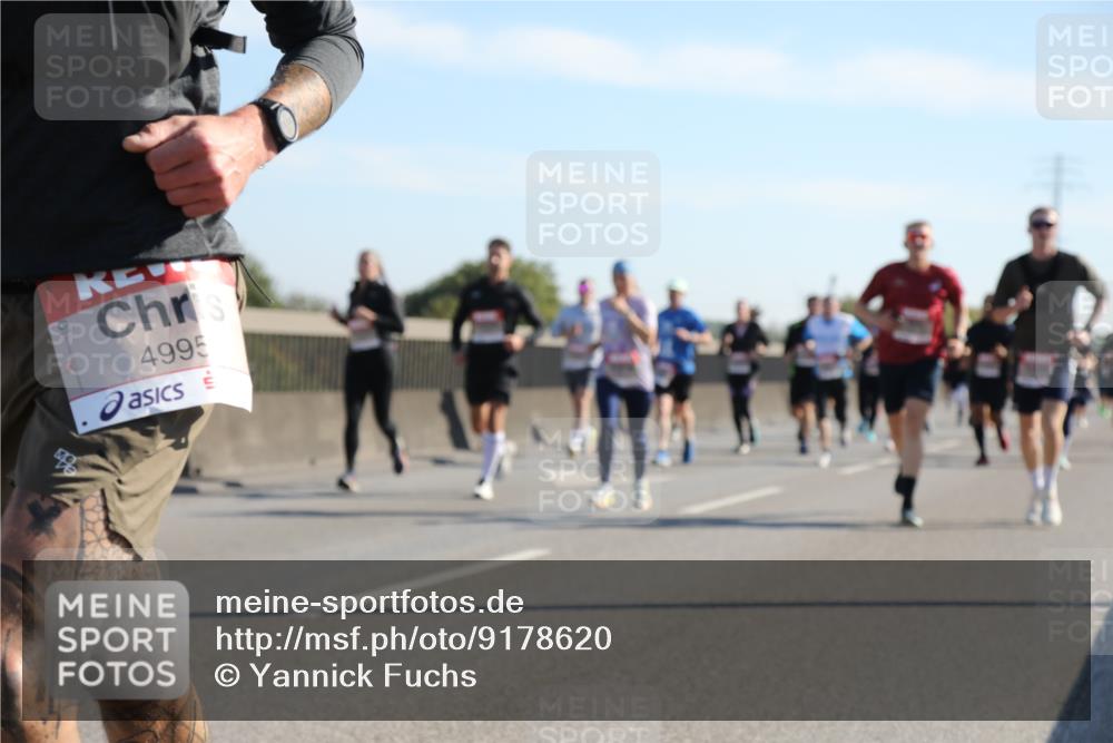 03.10.2025 - Köhlbrandbrückenlauf Yannick Fuchs http://msf.ph/oto/9178620 03.10.2025 11:18:10 Position 3 4995 meine-sportfotos.de