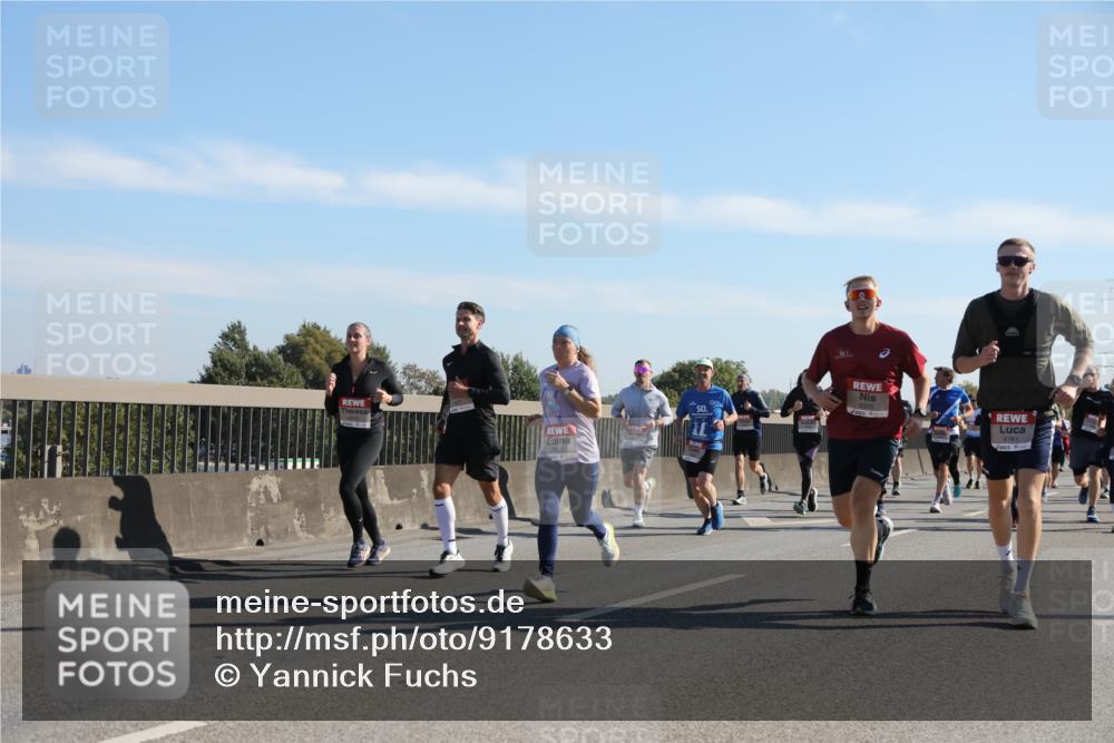 03.10.2025 - Köhlbrandbrückenlauf Yannick Fuchs http://msf.ph/oto/9178633 03.10.2025 11:18:12 Position 3 4410, 4352, 6305, 50, 4761 meine-sportfotos.de