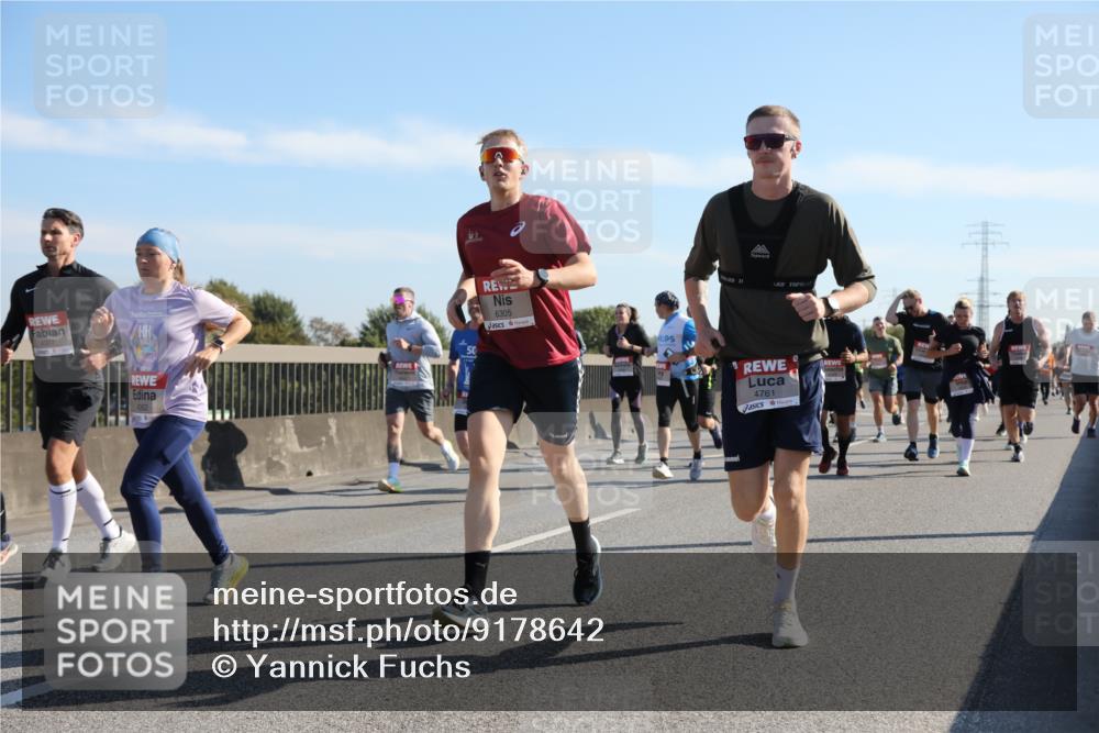 03.10.2025 - Köhlbrandbrückenlauf Yannick Fuchs http://msf.ph/oto/9178642 03.10.2025 11:18:13 Position 3 4377, 4352, 6305, 1, 4761 meine-sportfotos.de