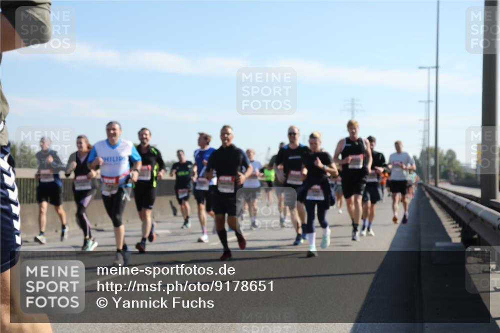 03.10.2025 - Köhlbrandbrückenlauf Yannick Fuchs http://msf.ph/oto/9178651 03.10.2025 11:18:14 Position 3  meine-sportfotos.de