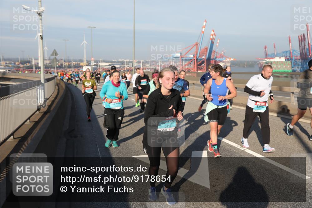 03.10.2025 - Köhlbrandbrückenlauf Yannick Fuchs http://msf.ph/oto/9178654 03.10.2025 08:50:31 Position 2 55, 3555 meine-sportfotos.de