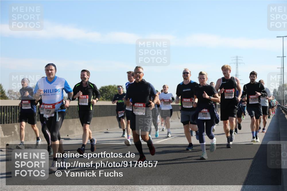 03.10.2025 - Köhlbrandbrückenlauf Yannick Fuchs http://msf.ph/oto/9178657 03.10.2025 11:18:14 Position 3 352, 6751, 4343, 4822, 5745 meine-sportfotos.de