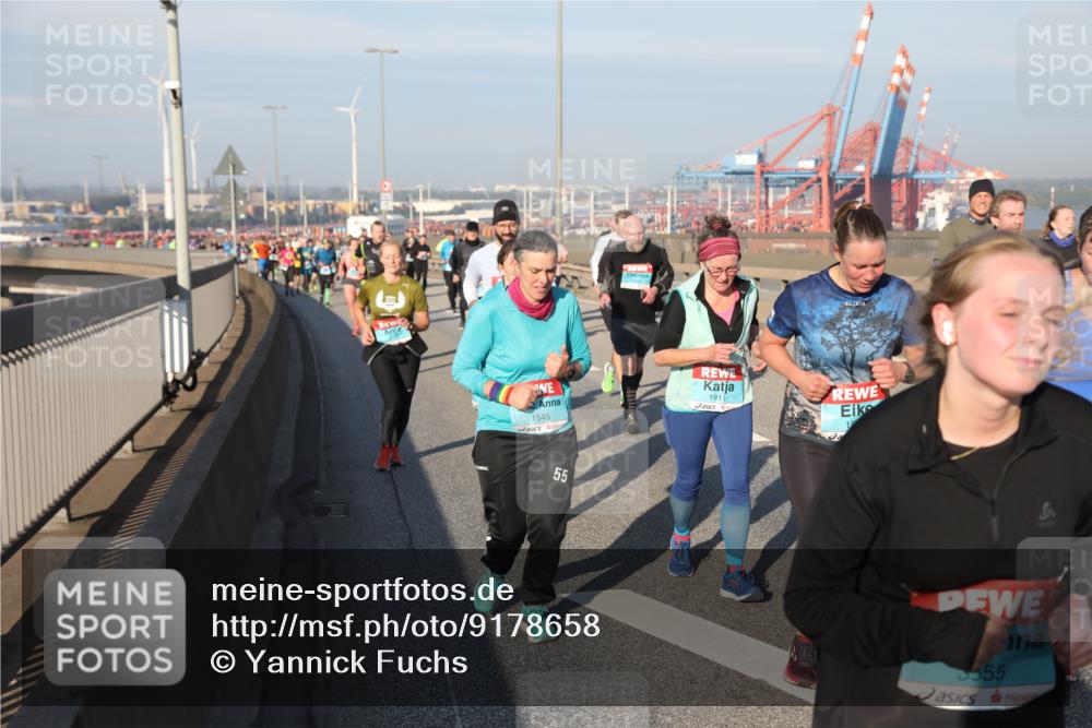 03.10.2025 - Köhlbrandbrückenlauf Yannick Fuchs http://msf.ph/oto/9178658 03.10.2025 08:50:31 Position 2 1545, 55, 1911, 3555 meine-sportfotos.de