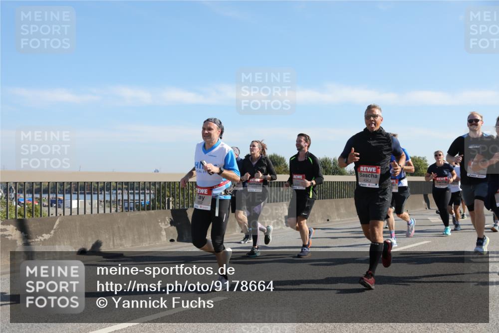 03.10.2025 - Köhlbrandbrückenlauf Yannick Fuchs http://msf.ph/oto/9178664 03.10.2025 11:18:15 Position 3 4343 meine-sportfotos.de