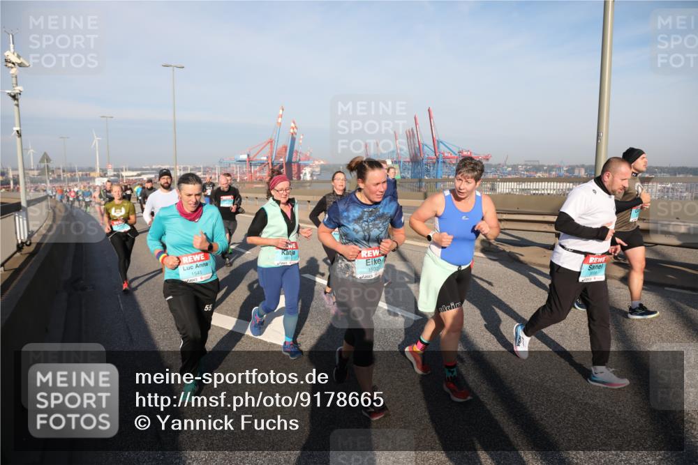 03.10.2025 - Köhlbrandbrückenlauf Yannick Fuchs http://msf.ph/oto/9178665 03.10.2025 08:50:32 Position 2 1545, 55, 1911, 1502 meine-sportfotos.de