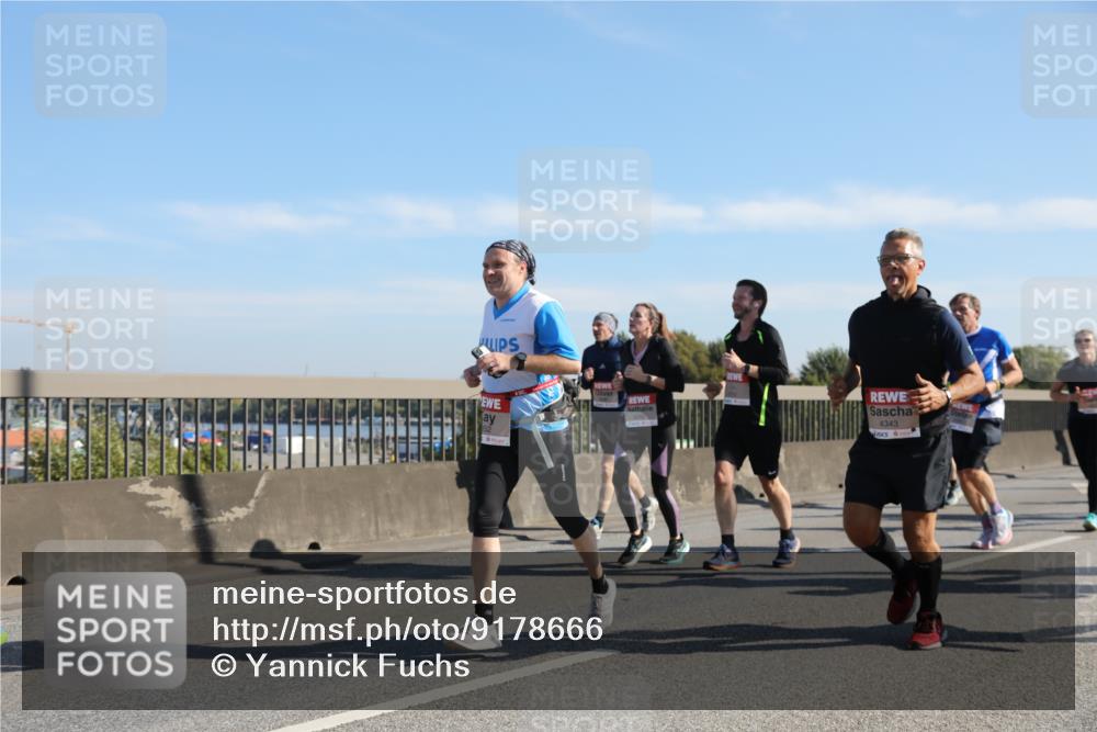 03.10.2025 - Köhlbrandbrückenlauf Yannick Fuchs http://msf.ph/oto/9178666 03.10.2025 11:18:15 Position 3 4343 meine-sportfotos.de