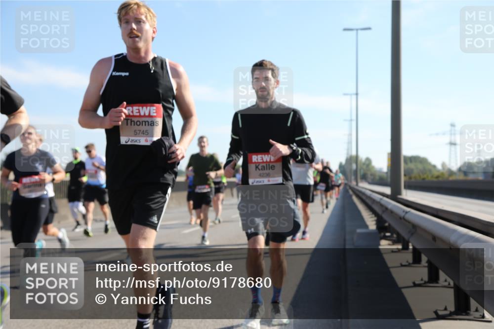 03.10.2025 - Köhlbrandbrückenlauf Yannick Fuchs http://msf.ph/oto/9178680 03.10.2025 11:18:17 Position 3 5745, 4236 meine-sportfotos.de