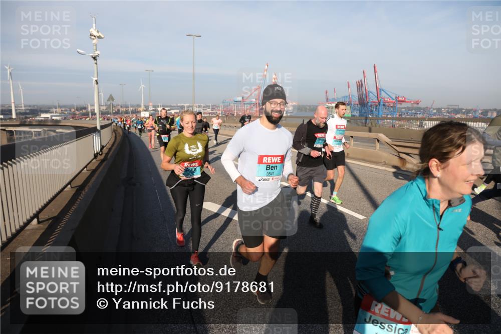 03.10.2025 - Köhlbrandbrückenlauf Yannick Fuchs http://msf.ph/oto/9178681 03.10.2025 08:50:34 Position 2 3541 meine-sportfotos.de