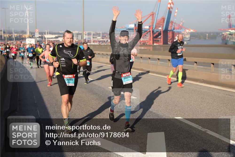 03.10.2025 - Köhlbrandbrückenlauf Yannick Fuchs http://msf.ph/oto/9178694 03.10.2025 08:50:36 Position 2 2392, 1031 meine-sportfotos.de