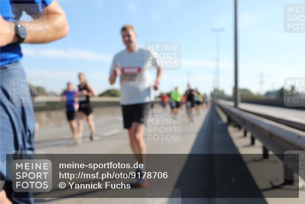 03.10.2025 - Köhlbrandbrückenlauf Yannick Fuchs http://msf.ph/oto/9178706 03.10.2025 11:18:20 Position 3  meine-sportfotos.de