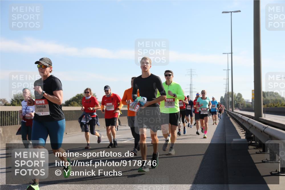 03.10.2025 - Köhlbrandbrückenlauf Yannick Fuchs http://msf.ph/oto/9178746 03.10.2025 11:18:24 Position 3 4325, 4429 meine-sportfotos.de
