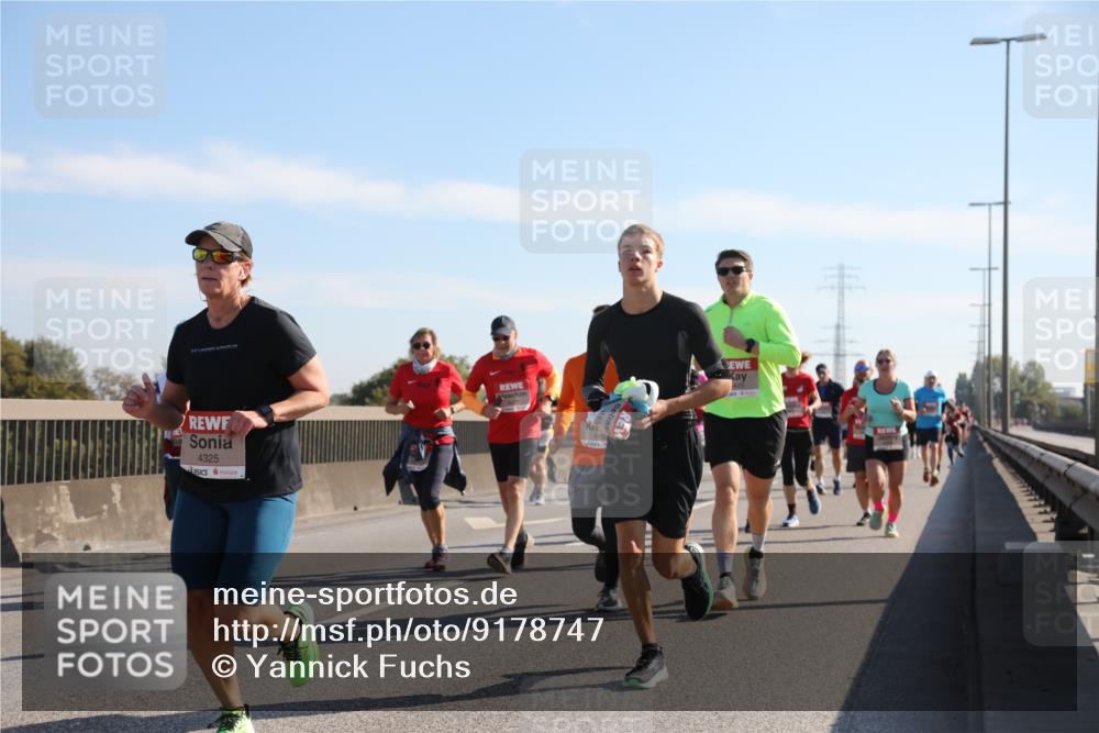 03.10.2025 - Köhlbrandbrückenlauf Yannick Fuchs http://msf.ph/oto/9178747 03.10.2025 11:18:24 Position 3 4325 meine-sportfotos.de