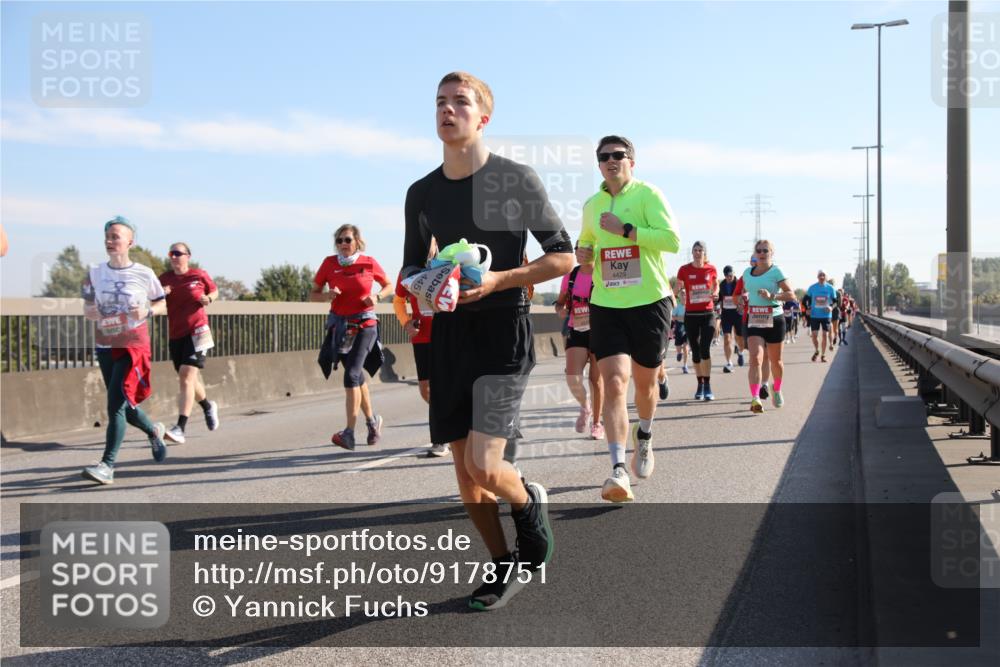 03.10.2025 - Köhlbrandbrückenlauf Yannick Fuchs http://msf.ph/oto/9178751 03.10.2025 11:18:25 Position 3 445, 4429 meine-sportfotos.de