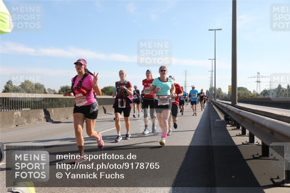 03.10.2025 - Köhlbrandbrückenlauf Yannick Fuchs http://msf.ph/oto/9178765 03.10.2025 11:18:27 Position 3 4315 meine-sportfotos.de