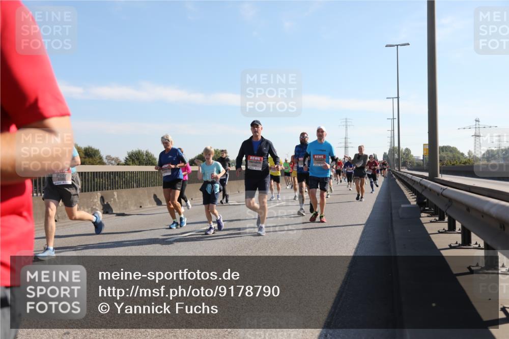 03.10.2025 - Köhlbrandbrückenlauf Yannick Fuchs http://msf.ph/oto/9178790 03.10.2025 11:18:29 Position 3  meine-sportfotos.de