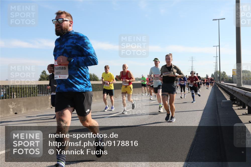 03.10.2025 - Köhlbrandbrückenlauf Yannick Fuchs http://msf.ph/oto/9178816 03.10.2025 11:18:32 Position 3 4501 meine-sportfotos.de
