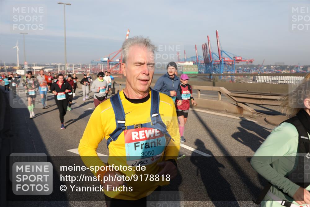 03.10.2025 - Köhlbrandbrückenlauf Yannick Fuchs http://msf.ph/oto/9178818 03.10.2025 08:50:49 Position 2 3050 meine-sportfotos.de