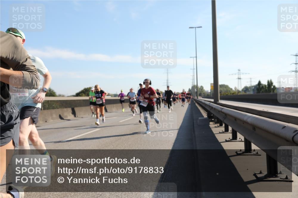 03.10.2025 - Köhlbrandbrückenlauf Yannick Fuchs http://msf.ph/oto/9178833 03.10.2025 11:18:34 Position 3 5845 meine-sportfotos.de