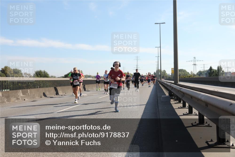 03.10.2025 - Köhlbrandbrückenlauf Yannick Fuchs http://msf.ph/oto/9178837 03.10.2025 11:18:34 Position 3  meine-sportfotos.de