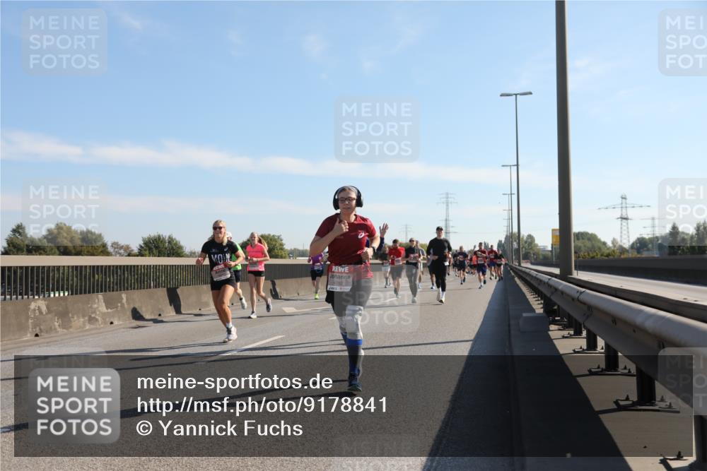 03.10.2025 - Köhlbrandbrückenlauf Yannick Fuchs http://msf.ph/oto/9178841 03.10.2025 11:18:35 Position 3 4782 meine-sportfotos.de