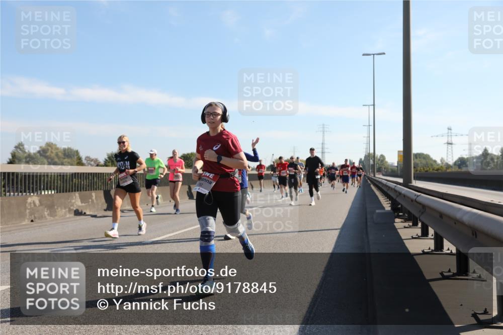 03.10.2025 - Köhlbrandbrückenlauf Yannick Fuchs http://msf.ph/oto/9178845 03.10.2025 11:18:35 Position 3  meine-sportfotos.de