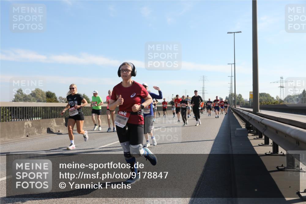 03.10.2025 - Köhlbrandbrückenlauf Yannick Fuchs http://msf.ph/oto/9178847 03.10.2025 11:18:35 Position 3 4782 meine-sportfotos.de