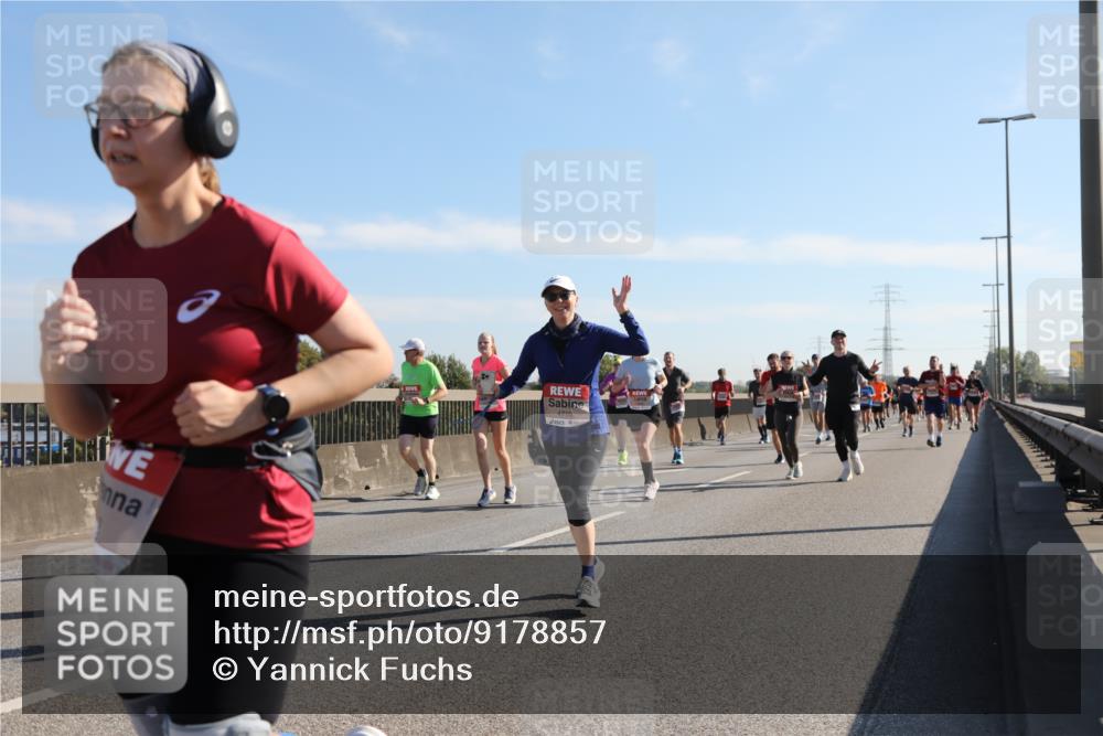 03.10.2025 - Köhlbrandbrückenlauf Yannick Fuchs http://msf.ph/oto/9178857 03.10.2025 11:18:36 Position 3 4710 meine-sportfotos.de