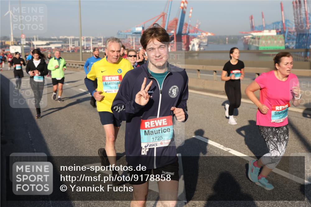 03.10.2025 - Köhlbrandbrückenlauf Yannick Fuchs http://msf.ph/oto/9178858 03.10.2025 08:50:54 Position 2 1619, 1725 meine-sportfotos.de