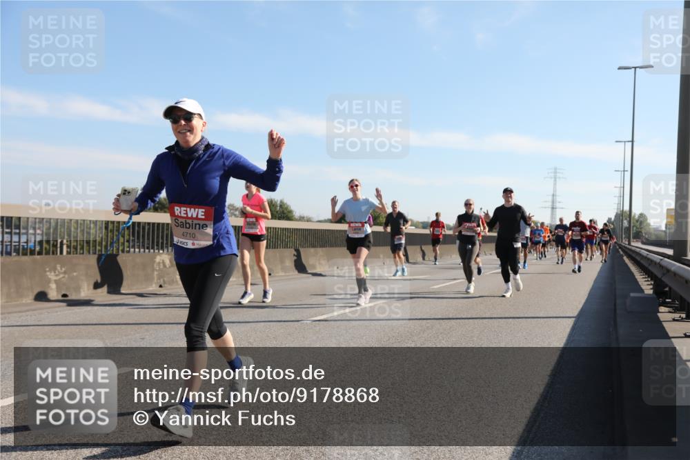 03.10.2025 - Köhlbrandbrückenlauf Yannick Fuchs http://msf.ph/oto/9178868 03.10.2025 11:18:37 Position 3 4710 meine-sportfotos.de