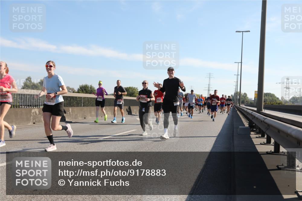 03.10.2025 - Köhlbrandbrückenlauf Yannick Fuchs http://msf.ph/oto/9178883 03.10.2025 11:18:38 Position 3 4139 meine-sportfotos.de