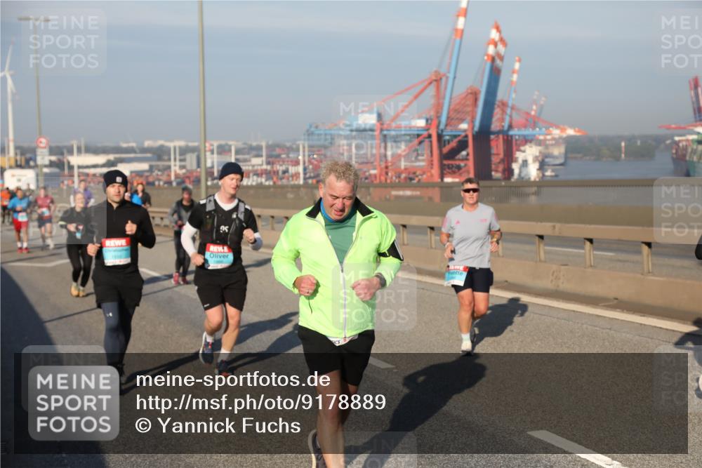 03.10.2025 - Köhlbrandbrückenlauf Yannick Fuchs http://msf.ph/oto/9178889 03.10.2025 08:50:58 Position 2  meine-sportfotos.de