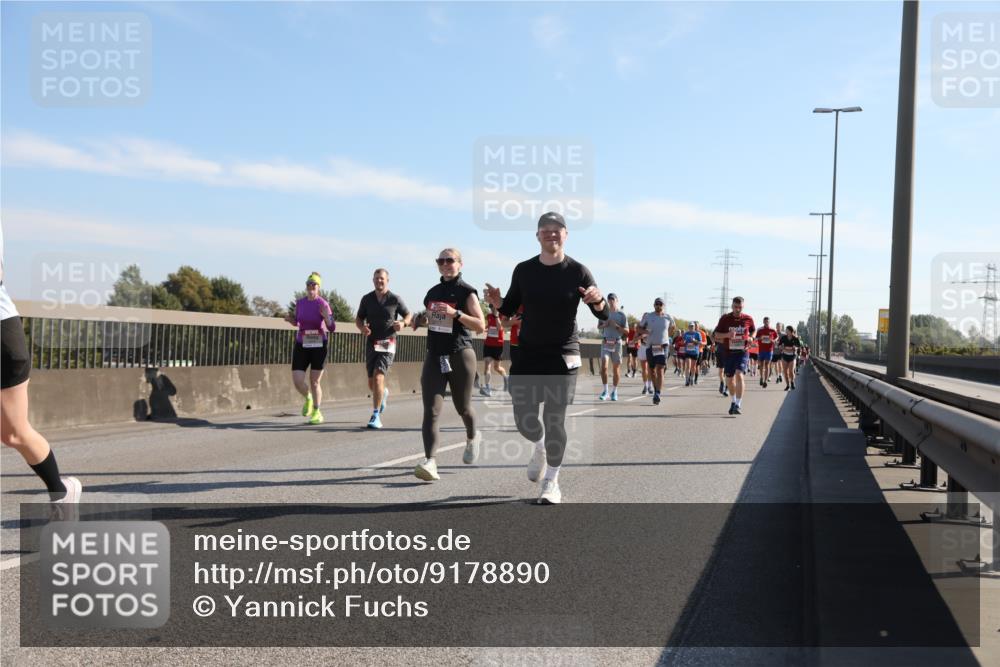 03.10.2025 - Köhlbrandbrückenlauf Yannick Fuchs http://msf.ph/oto/9178890 03.10.2025 11:18:38 Position 3  meine-sportfotos.de